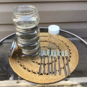 (4) Ball Glass 8 OZ Mason Jars & Glass Spice Bottle + Free Gift!